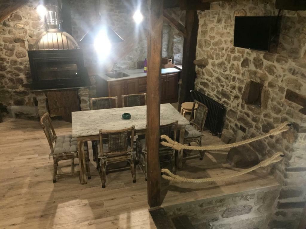 La Rama Del Castor Villa Espinama Bagian luar foto