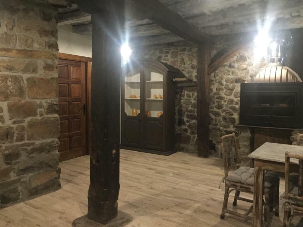La Rama Del Castor Villa Espinama Bagian luar foto